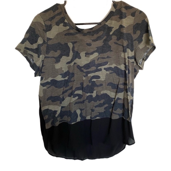 Express Camo & sheer Short Sleeve Women's Top - Picture 1 of 5